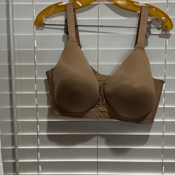 Vanity Fair Smooth Nude Full-Coverage T-Shirt Bra - Picture 2 of 6